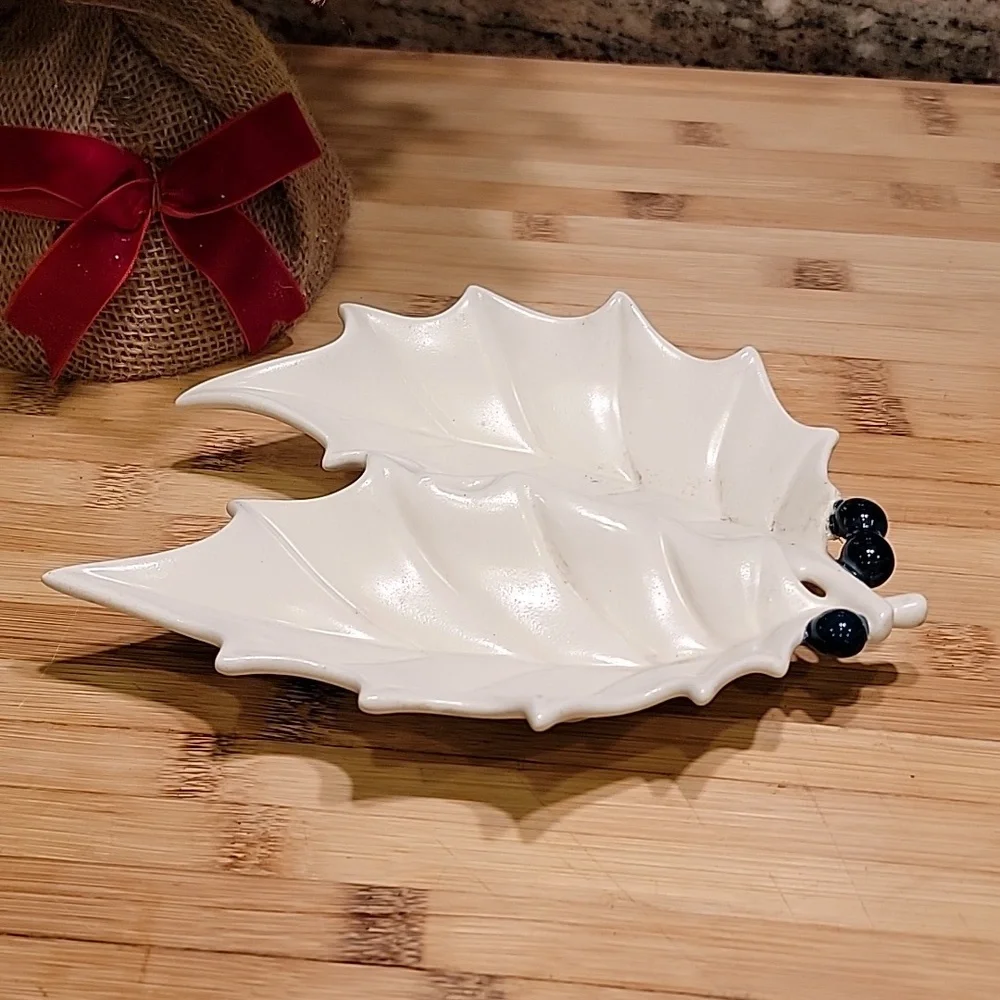 Mid Century White Ceramic Holiday Holly Leaf with Berries Candy Dish - Picture 3 of 5